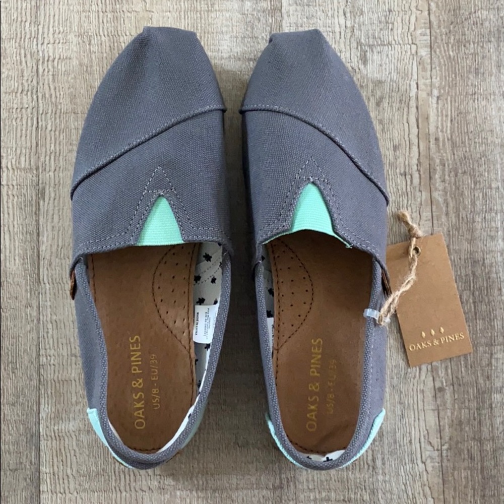 Oaks & Pine Canvas Shoes